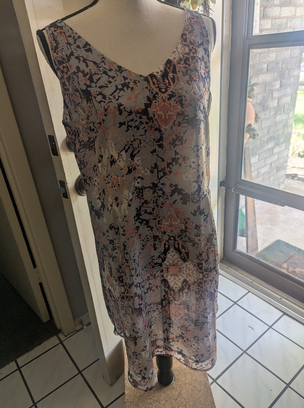 caBI abstract Print Sleeveless Slip Dress in Gray and Coral.